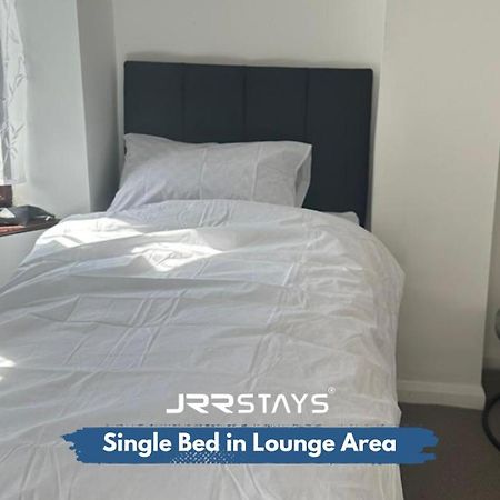 Nuneaton - Ideal 3 Bedroom, Wi-Fi Parking, Sleeps 6 - Jrr Stays Buitenkant foto